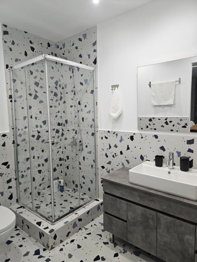 Nikis 20 Suites Ateny Zewnętrze zdjęcie